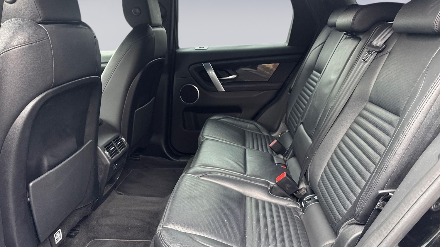 Used Land Rover Discovery Sport 2020 for sale - 77770667: Photo 4