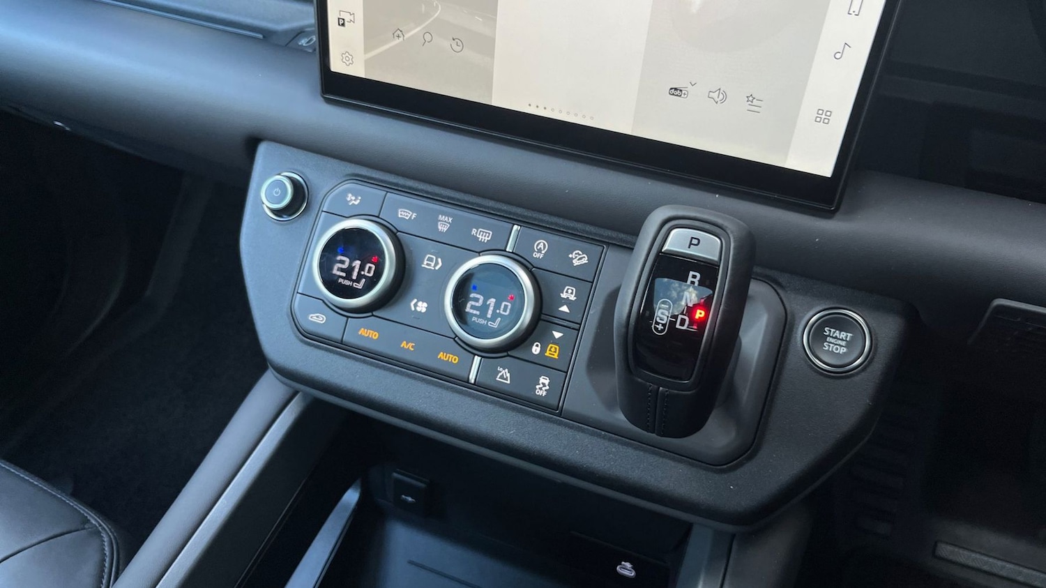 Used Land Rover Defender 2025 for sale - 76123922: Photo 13