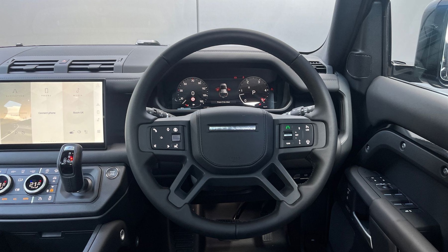 Used Land Rover Defender 2025 for sale - 76123922: Photo 15