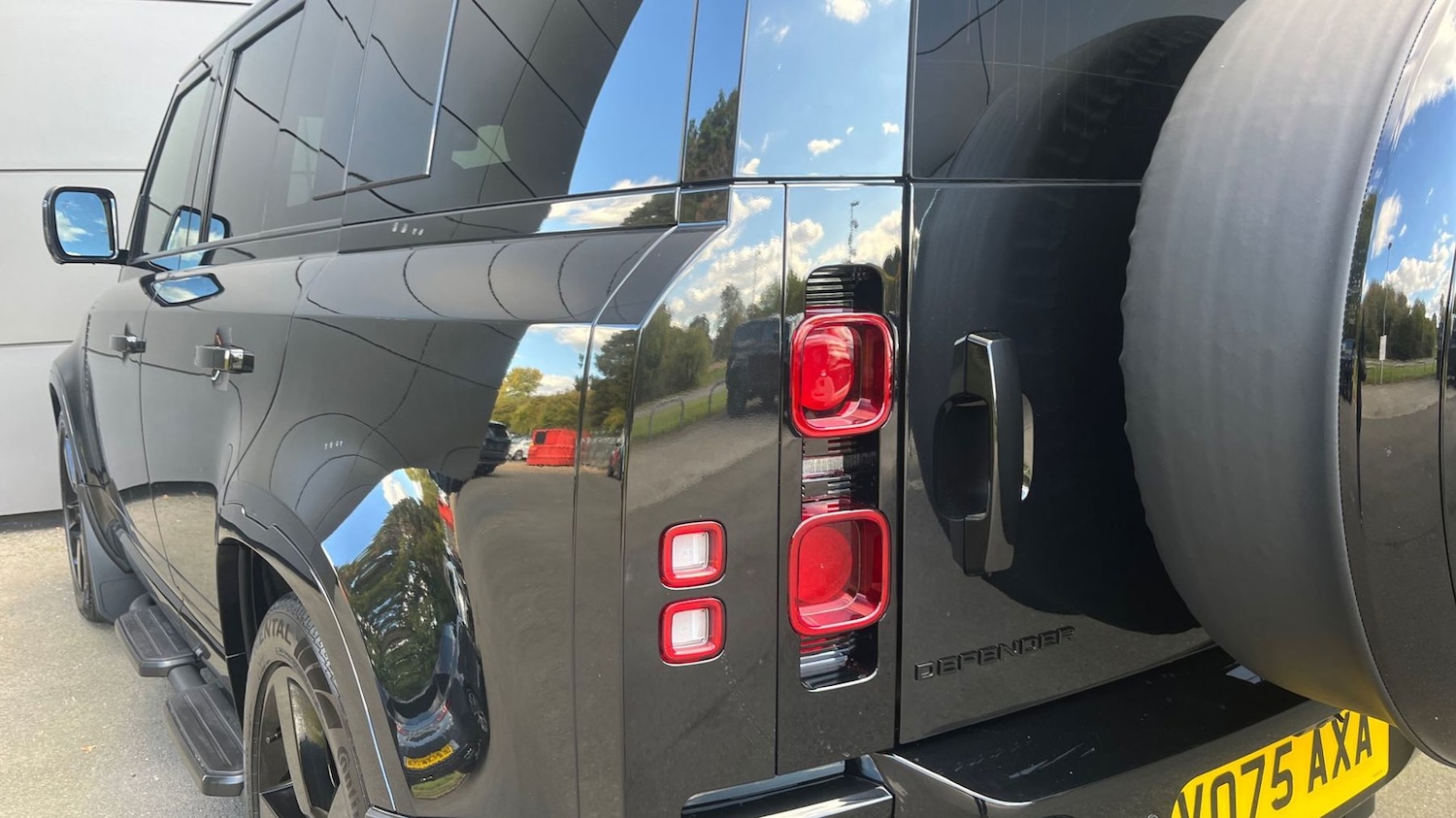 Used Land Rover Defender 2025 for sale - 76123922: Photo 19