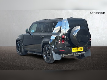 Used Land Rover Defender 2025 for sale - 76123922: Photo