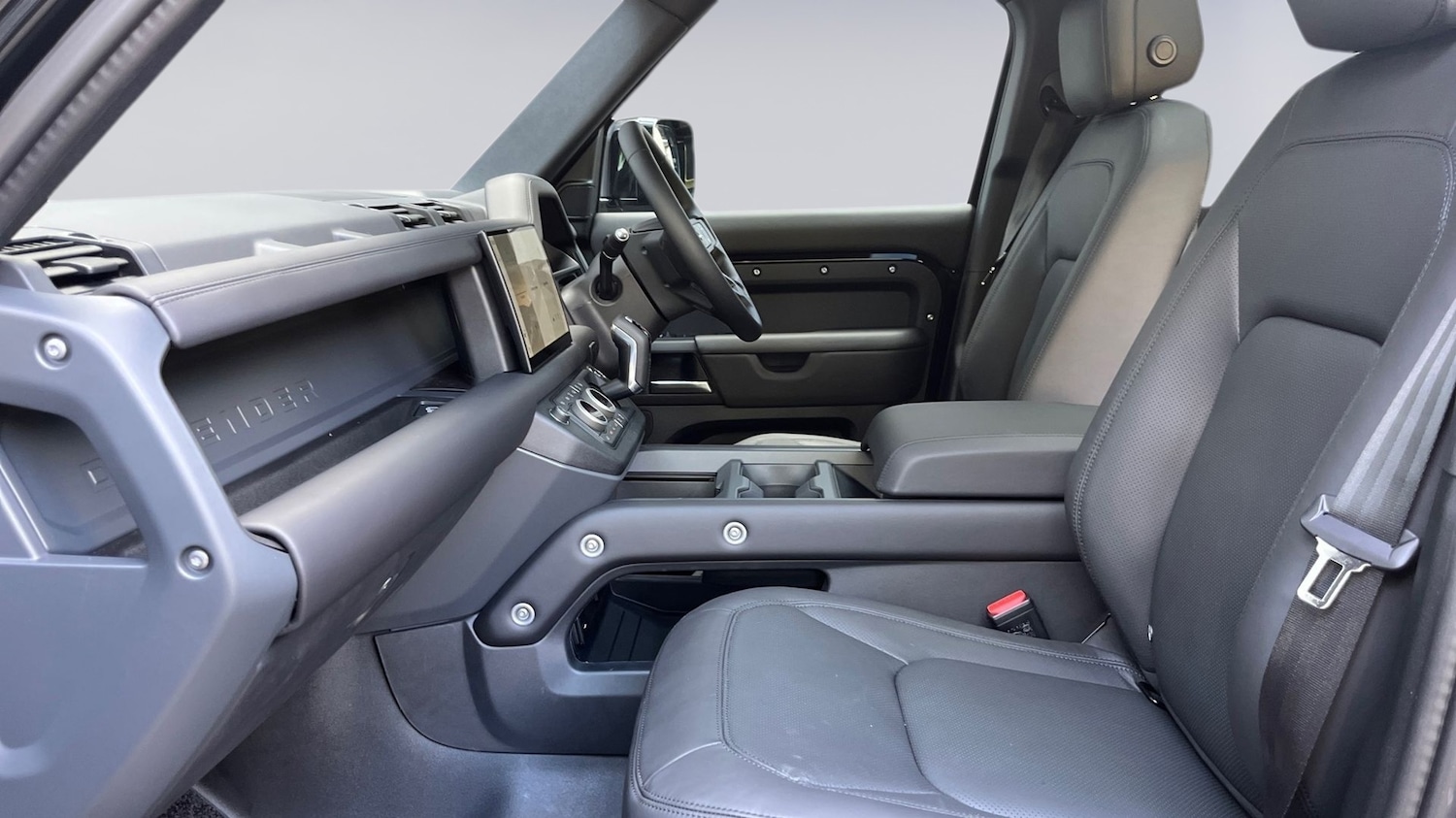 Used Land Rover Defender 2025 for sale - 76123922: Photo 3