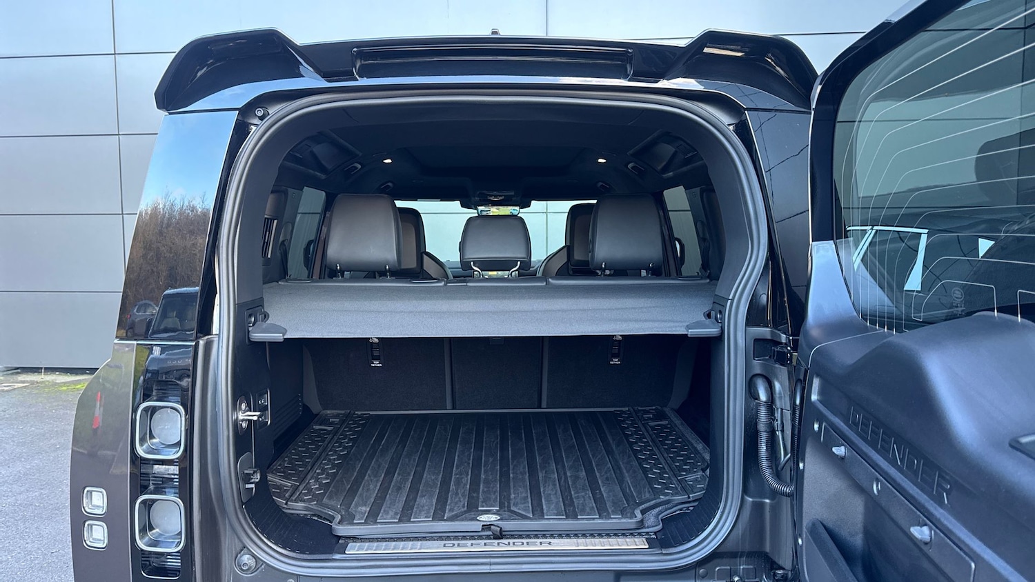 Used Land Rover Defender 2025 for sale - 77359925: Photo 10