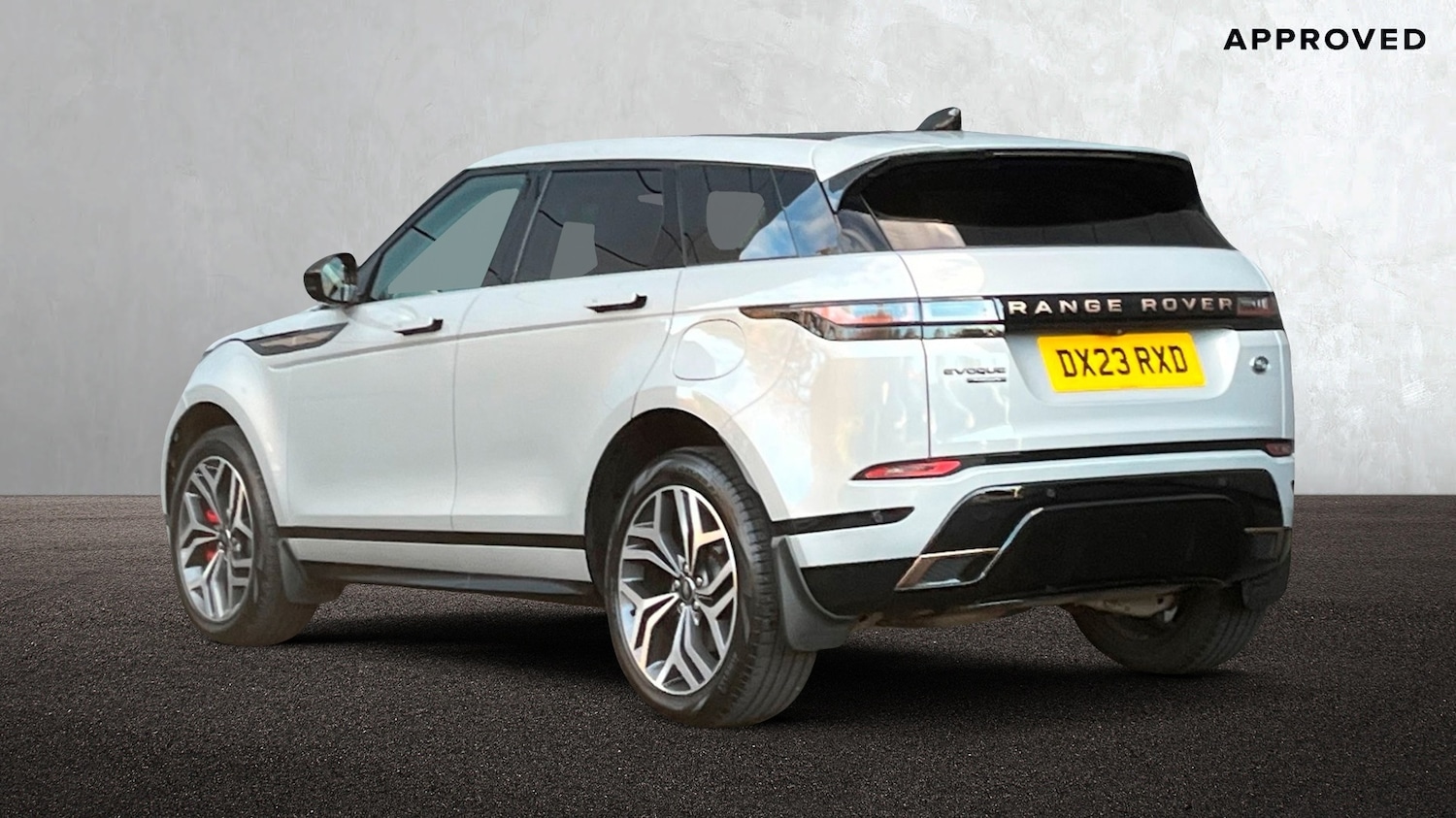 Used Land Rover Range Rover Evoque 2023 for sale - 77124366: Photo 2