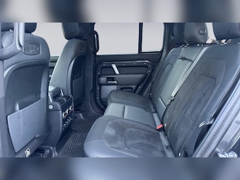 Used Land Rover Defender 2021 for sale - 77176634: Photo