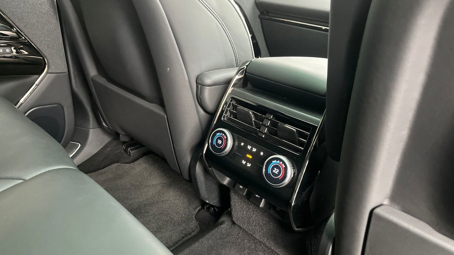 Used Land Rover Range Rover Sport 2024 for sale - 76539554: Photo 18