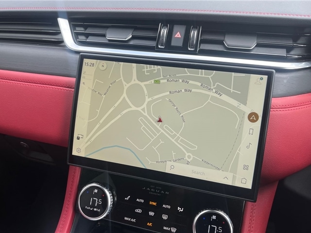 Used Jaguar F-Pace 2022 for sale - 76110824: Photo 11