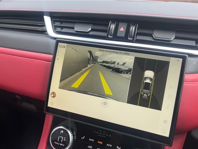 Used Jaguar F-Pace 2022 for sale - 76110824: Photo 12