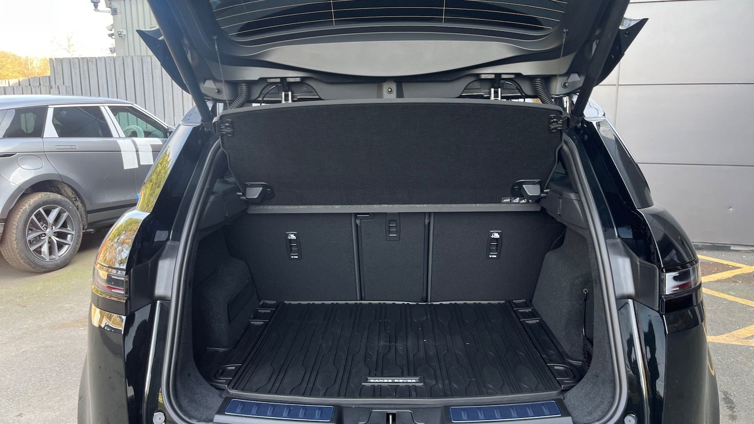 Used Land Rover Range Rover Evoque 2025 for sale - 77177707: Photo 10