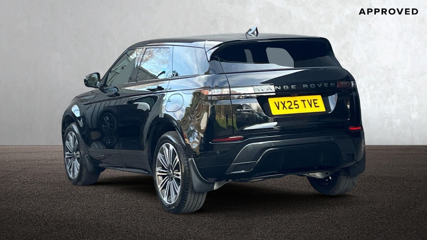Used Land Rover Range Rover Evoque 2025 for sale - 77177707: Photo 2