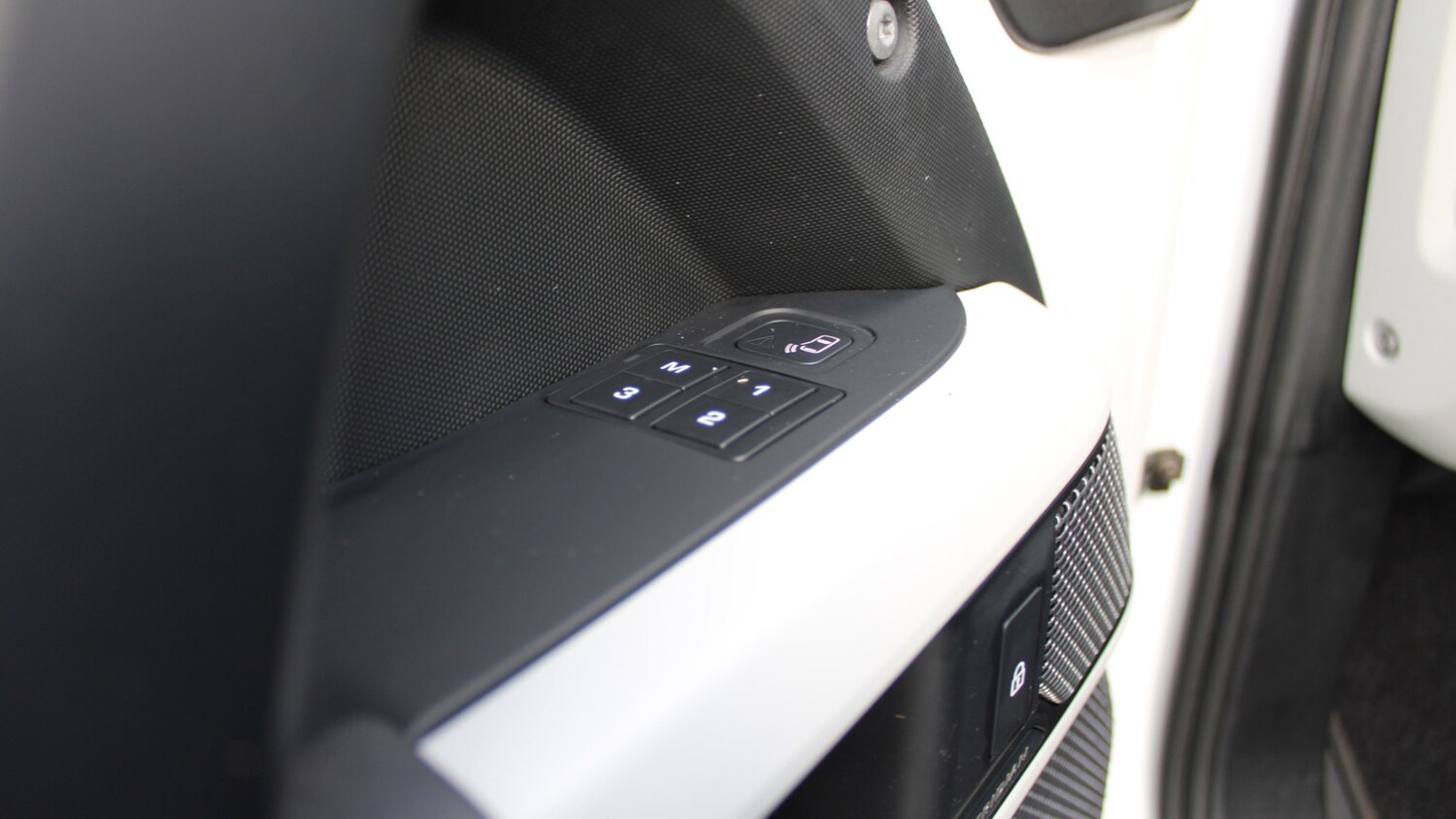 Used Land Rover Defender 2022 for sale - 77397143: Photo 31