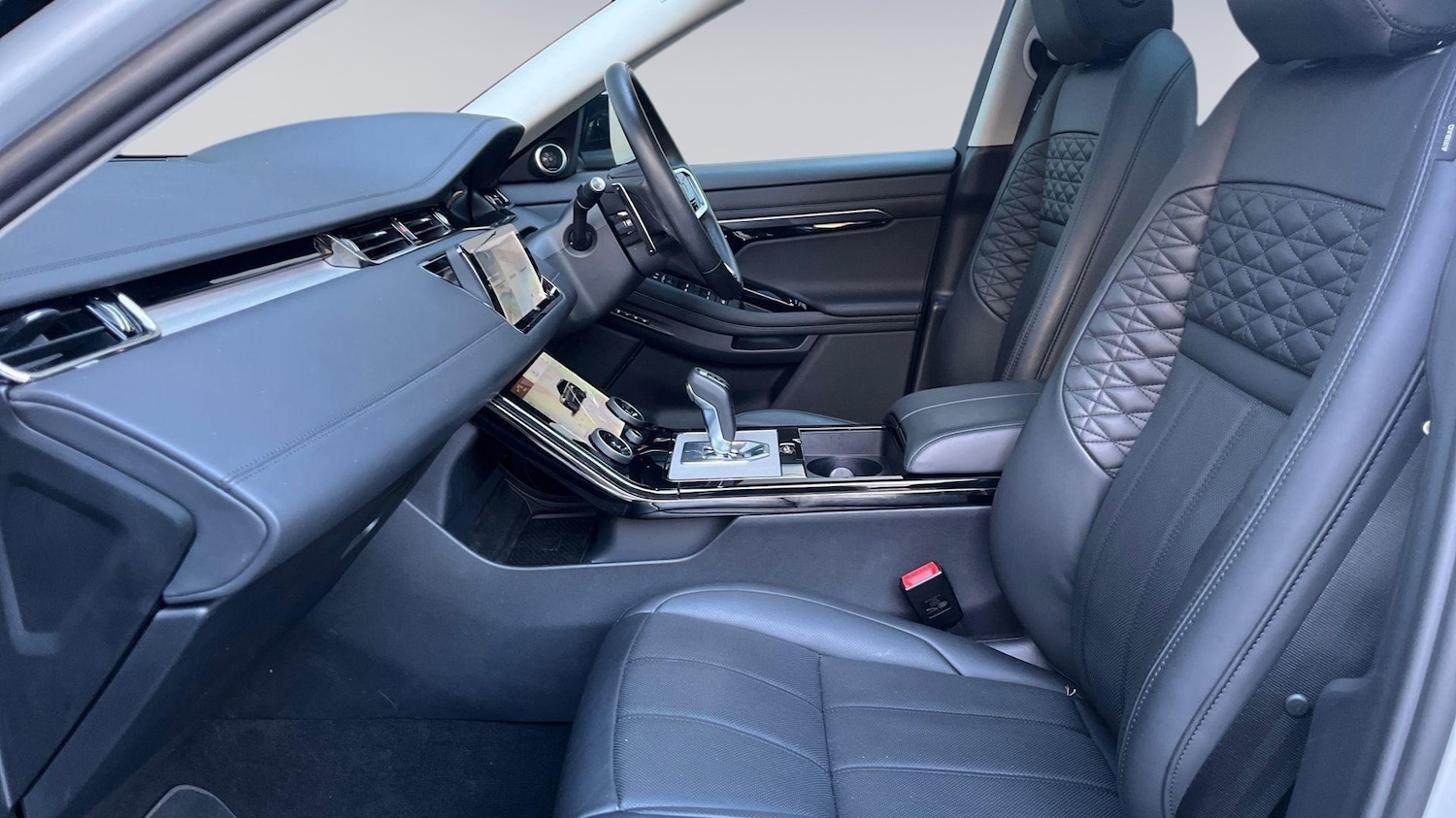 Used Land Rover Range Rover Evoque 2023 for sale - 76937305: Photo 3