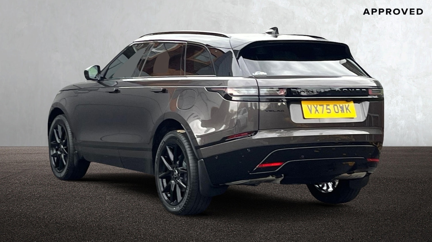 Used Land Rover Range Rover Velar 2025 for sale - 76551836: Photo 2