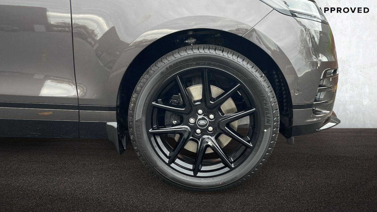 Used Land Rover Range Rover Velar 2025 for sale - 76551836: Photo 8