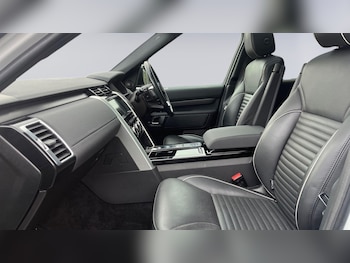 Used Land Rover Discovery 2018 for sale - 76474522: Photo