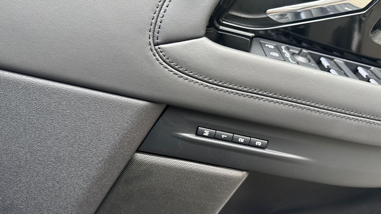 Used Land Rover Range Rover Evoque 2023 for sale - 77826172: Photo 25