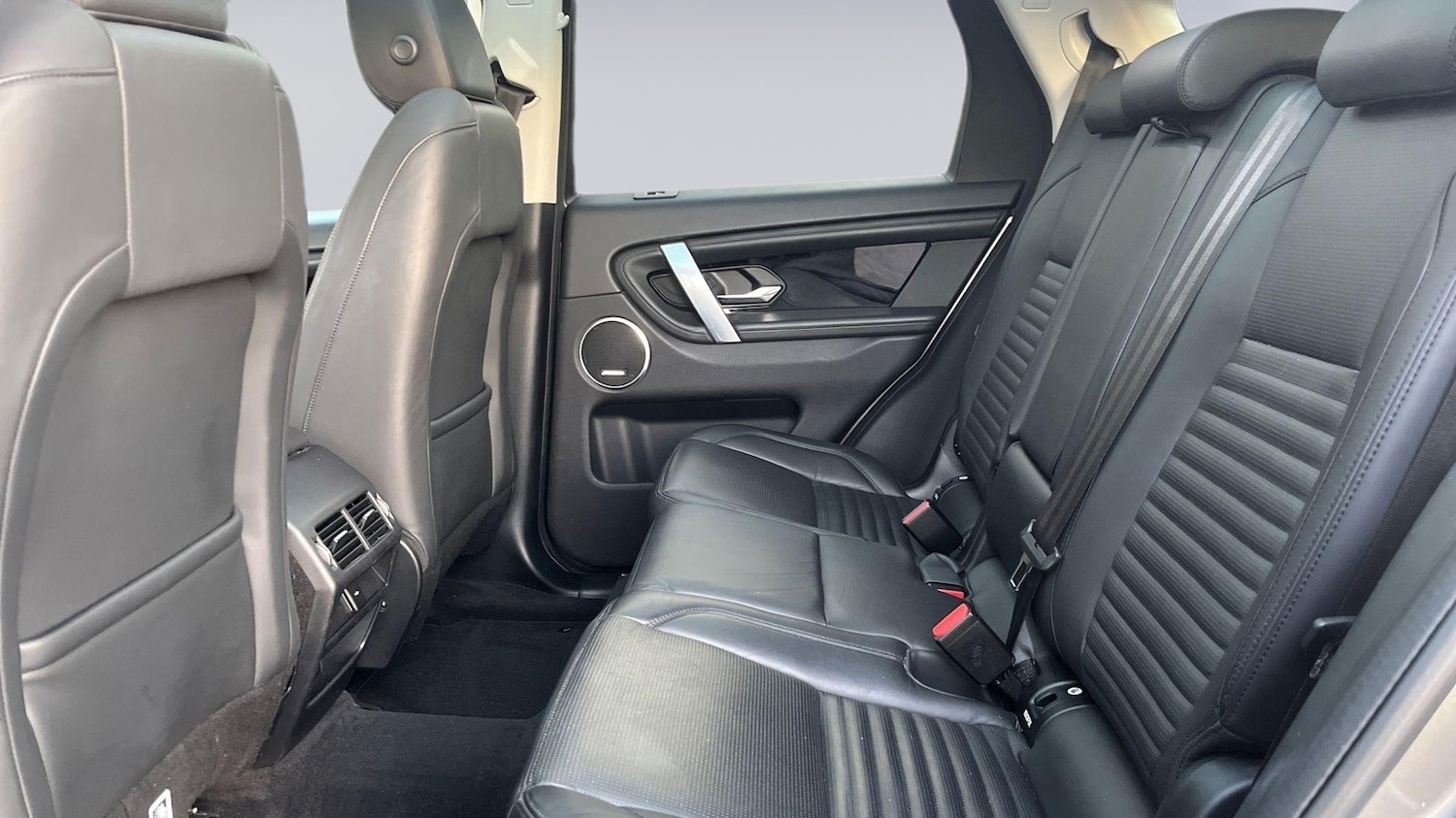 Used Land Rover Discovery Sport 2020 for sale - 77176949: Photo 4