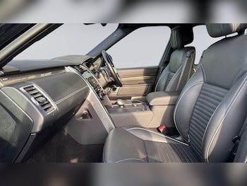 Used Land Rover Discovery 2023 for sale - 77587936: Photo