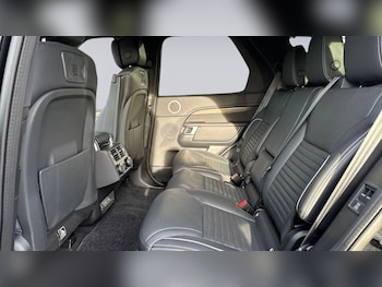 Used Land Rover Discovery 2023 for sale - 77587936: Photo