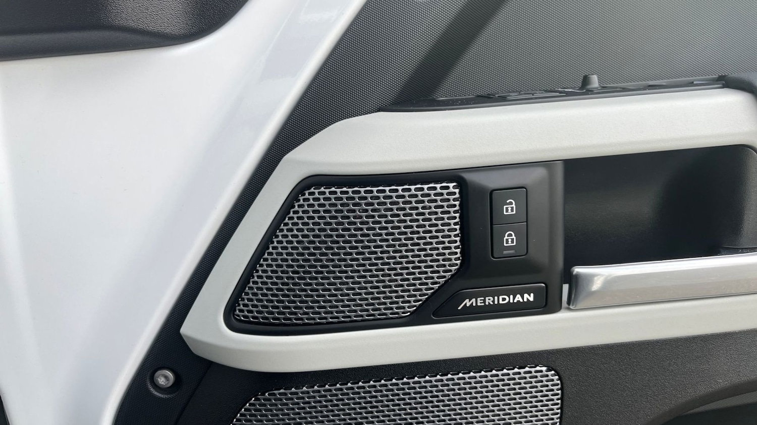 Used Land Rover Defender 2023 for sale - 77177157: Photo 23