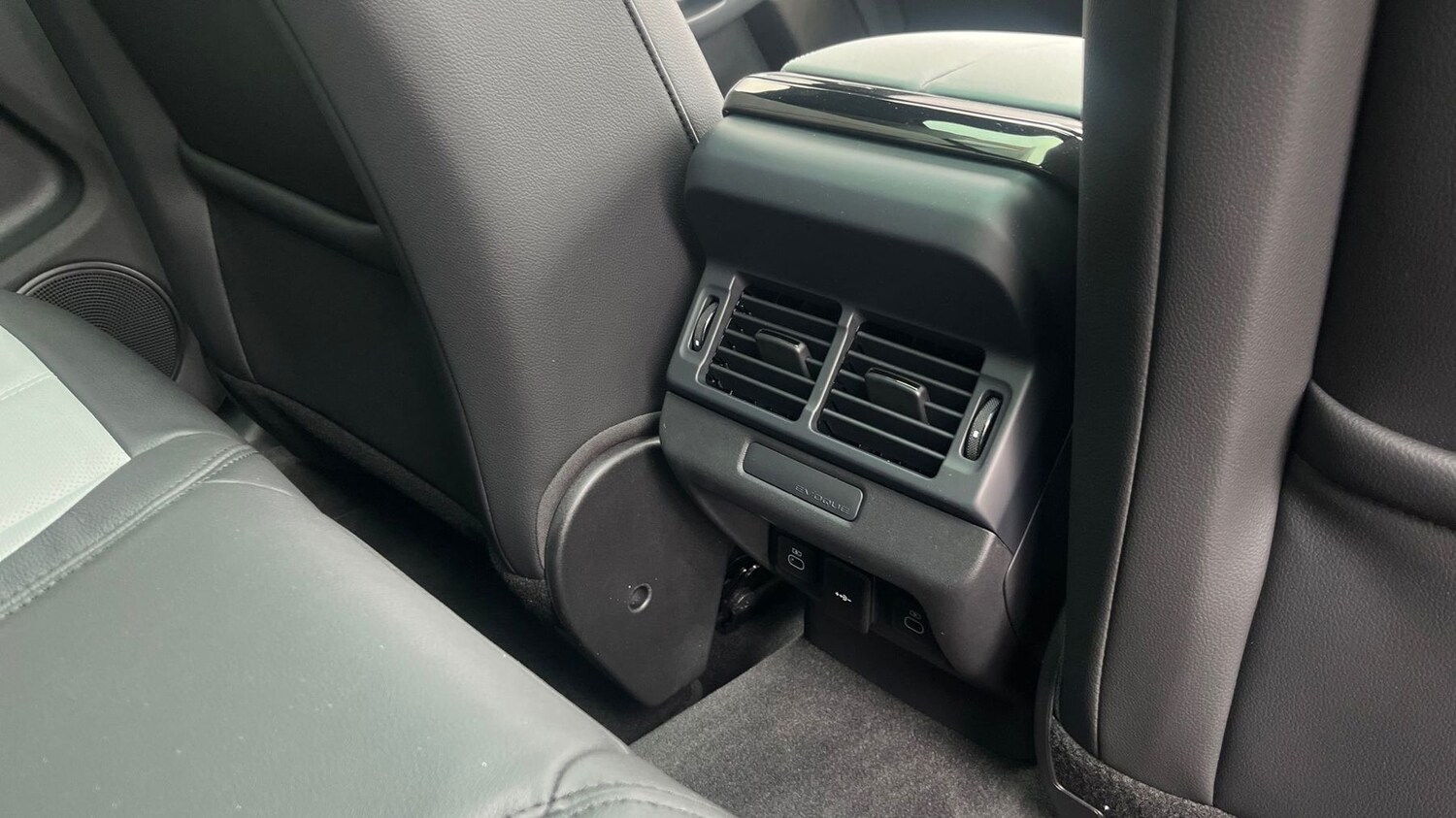 Used Land Rover Range Rover Evoque 2025 for sale - 76123987: Photo 18