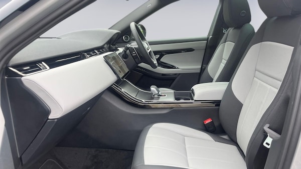Used Land Rover Range Rover Evoque 2025 for sale - 76123987: Photo 3