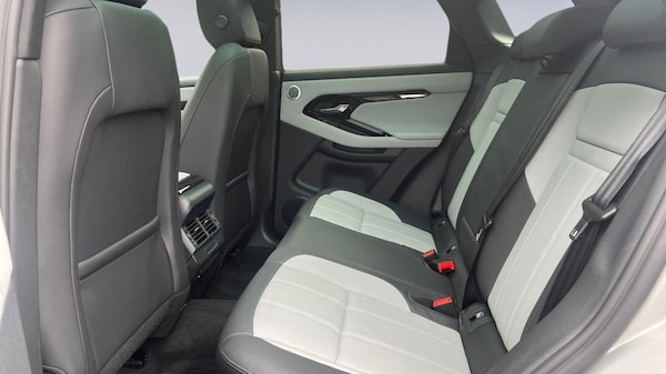 Used Land Rover Range Rover Evoque 2025 for sale - 76123987: Photo 4