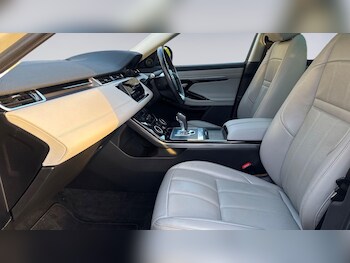 Used Land Rover Range Rover Evoque 2019 for sale - 77205015: Photo