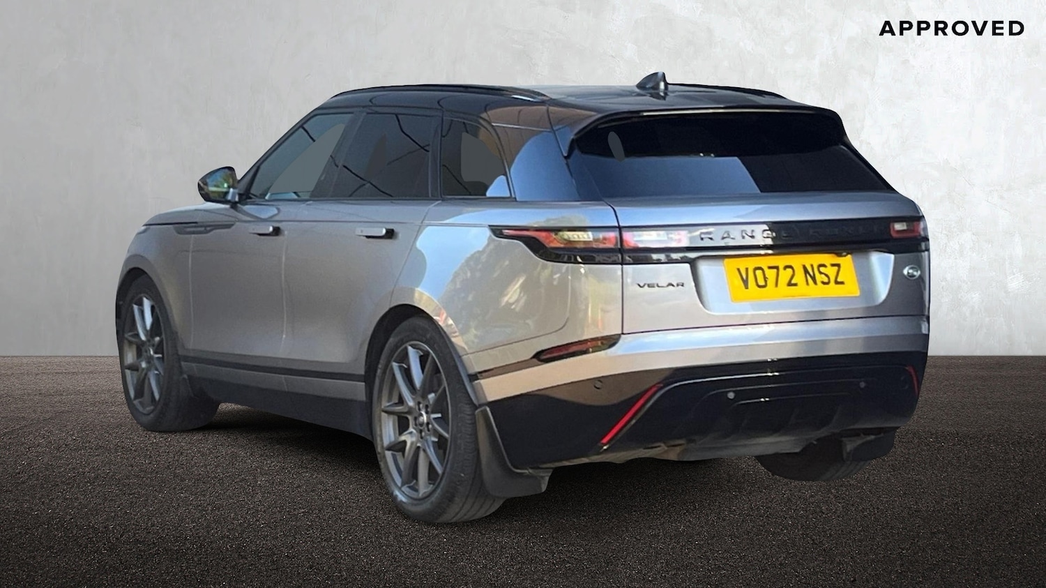 Used Land Rover Range Rover Velar 2022 for sale - 76111632: Photo 2