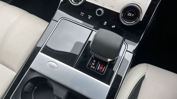 Used Land Rover Range Rover Velar 2021 for sale - 76338480: Photo 13