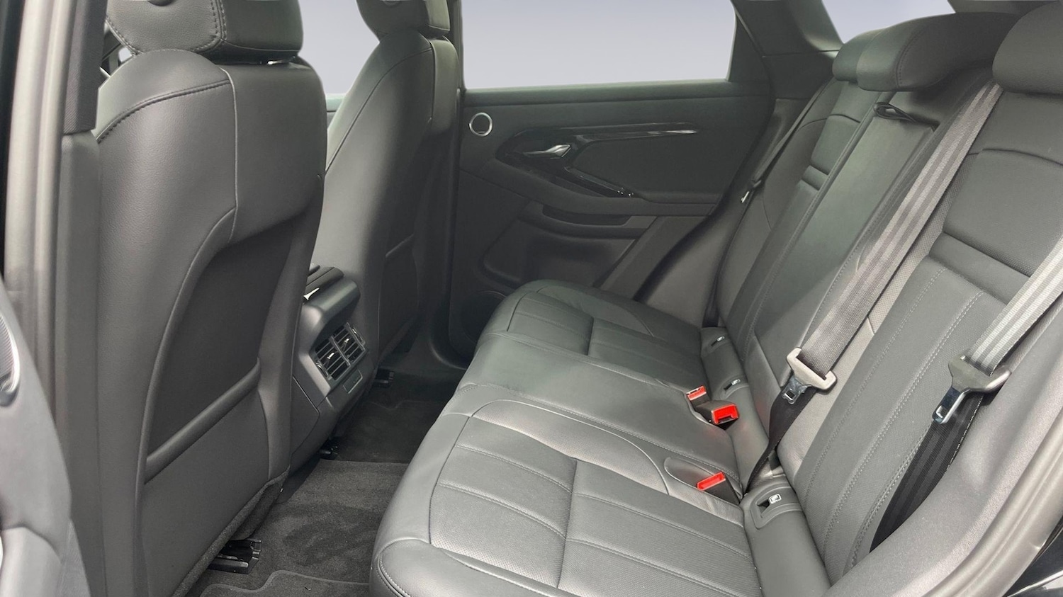 Used Land Rover Range Rover Evoque 2025 for sale - 76110721: Photo 4