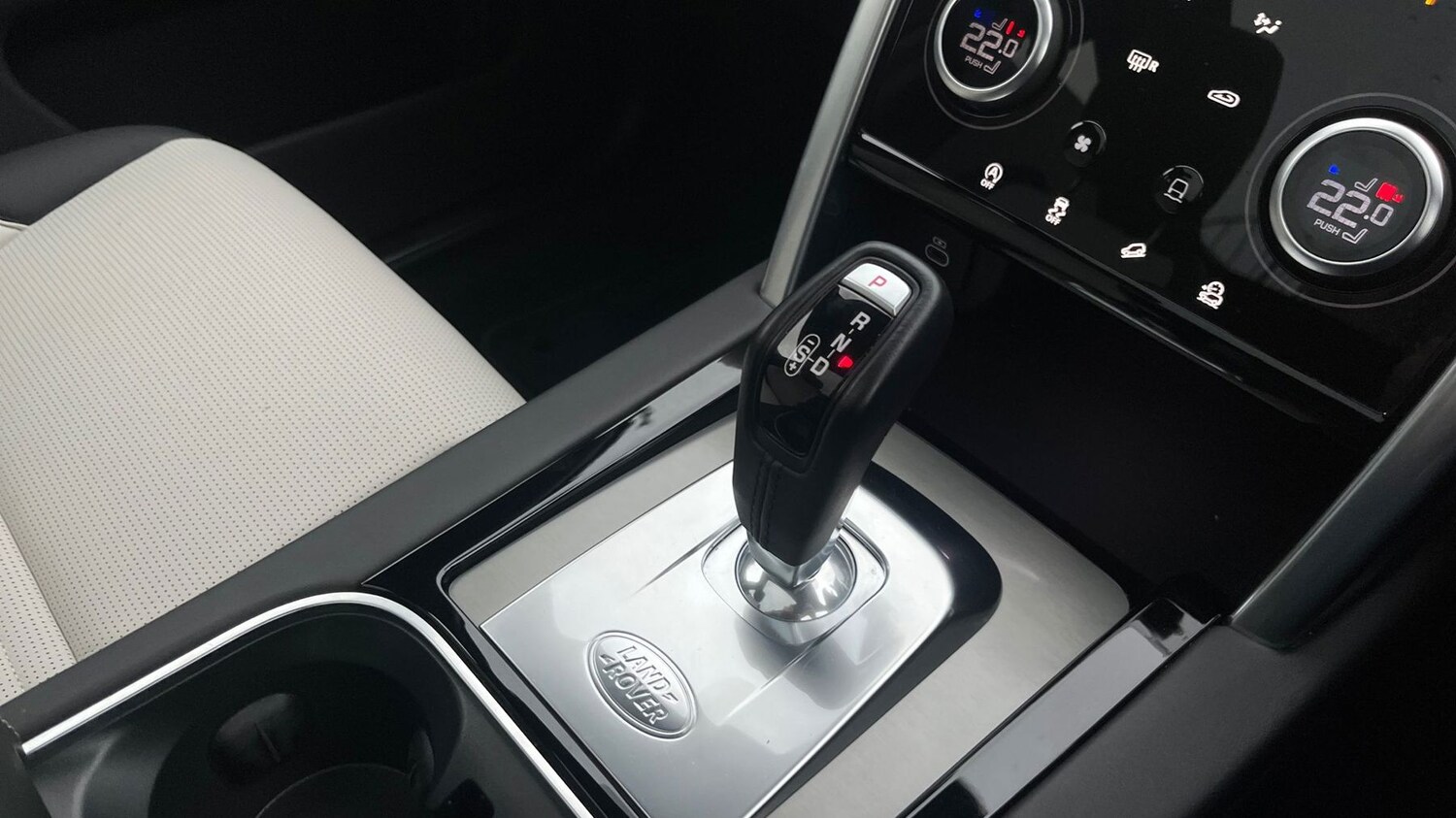 Used Land Rover Discovery Sport 2021 for sale - 76692715: Photo 13