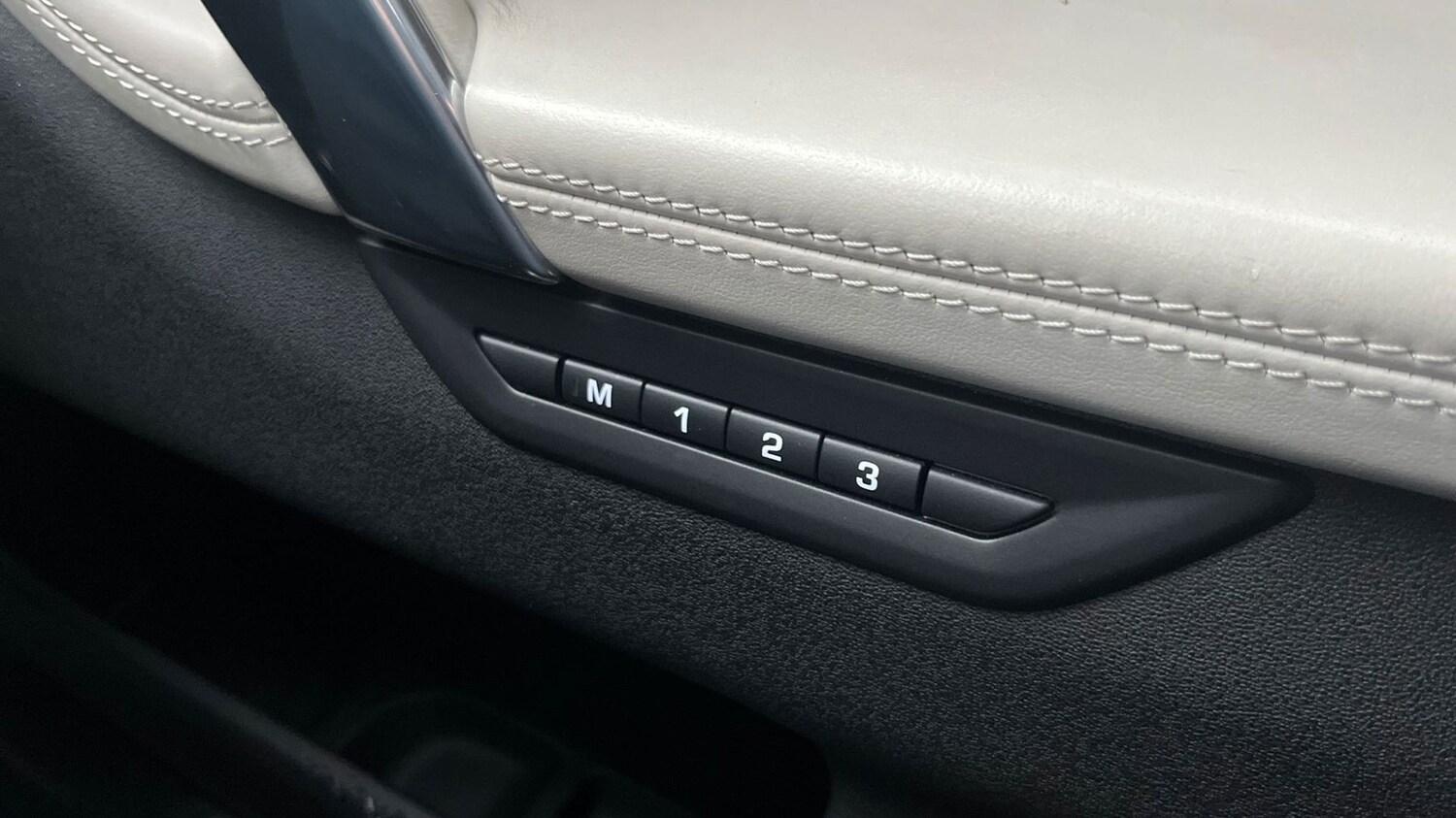 Used Land Rover Discovery Sport 2021 for sale - 76692715: Photo 25