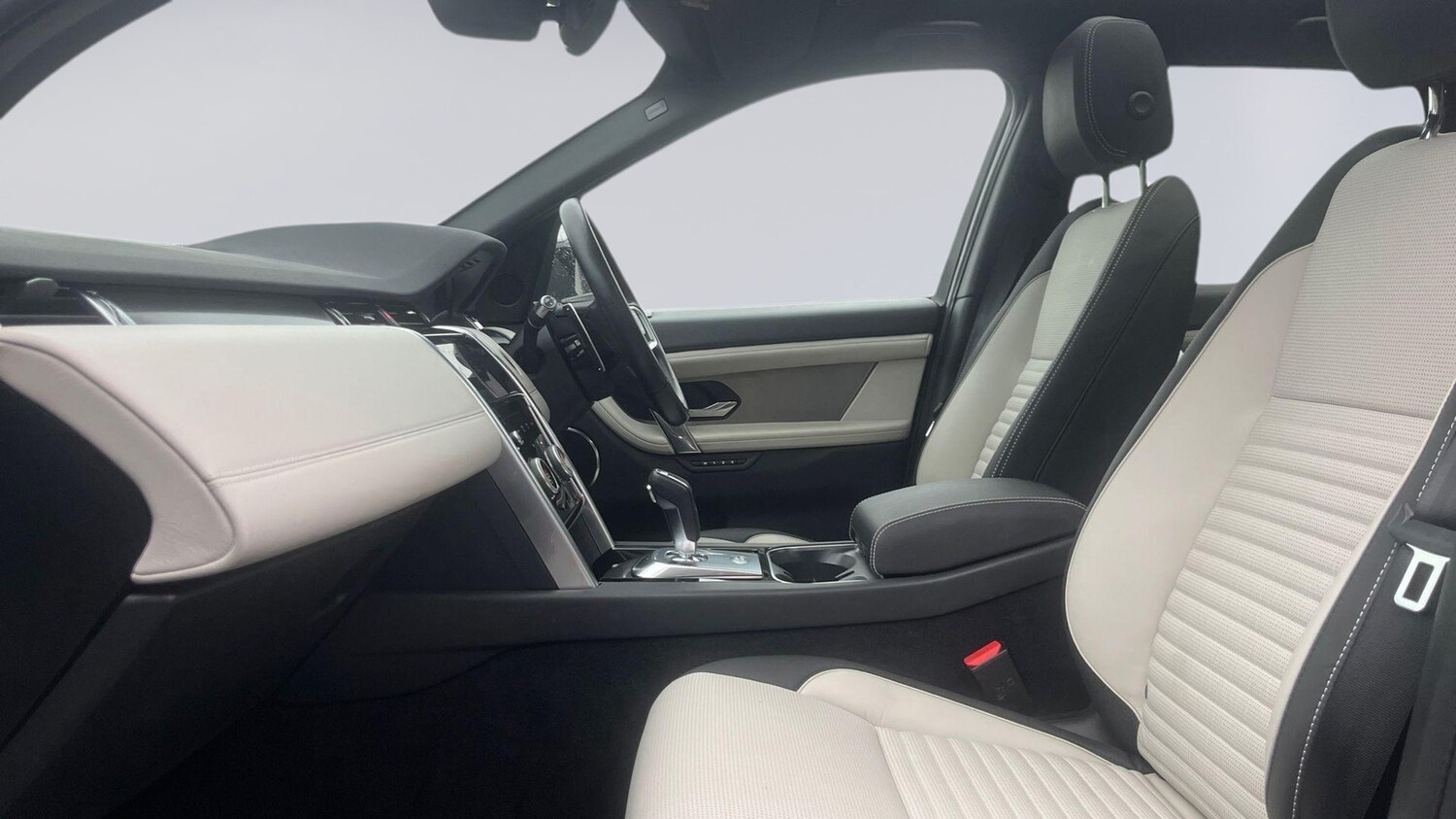 Used Land Rover Discovery Sport 2021 for sale - 76692715: Photo 3