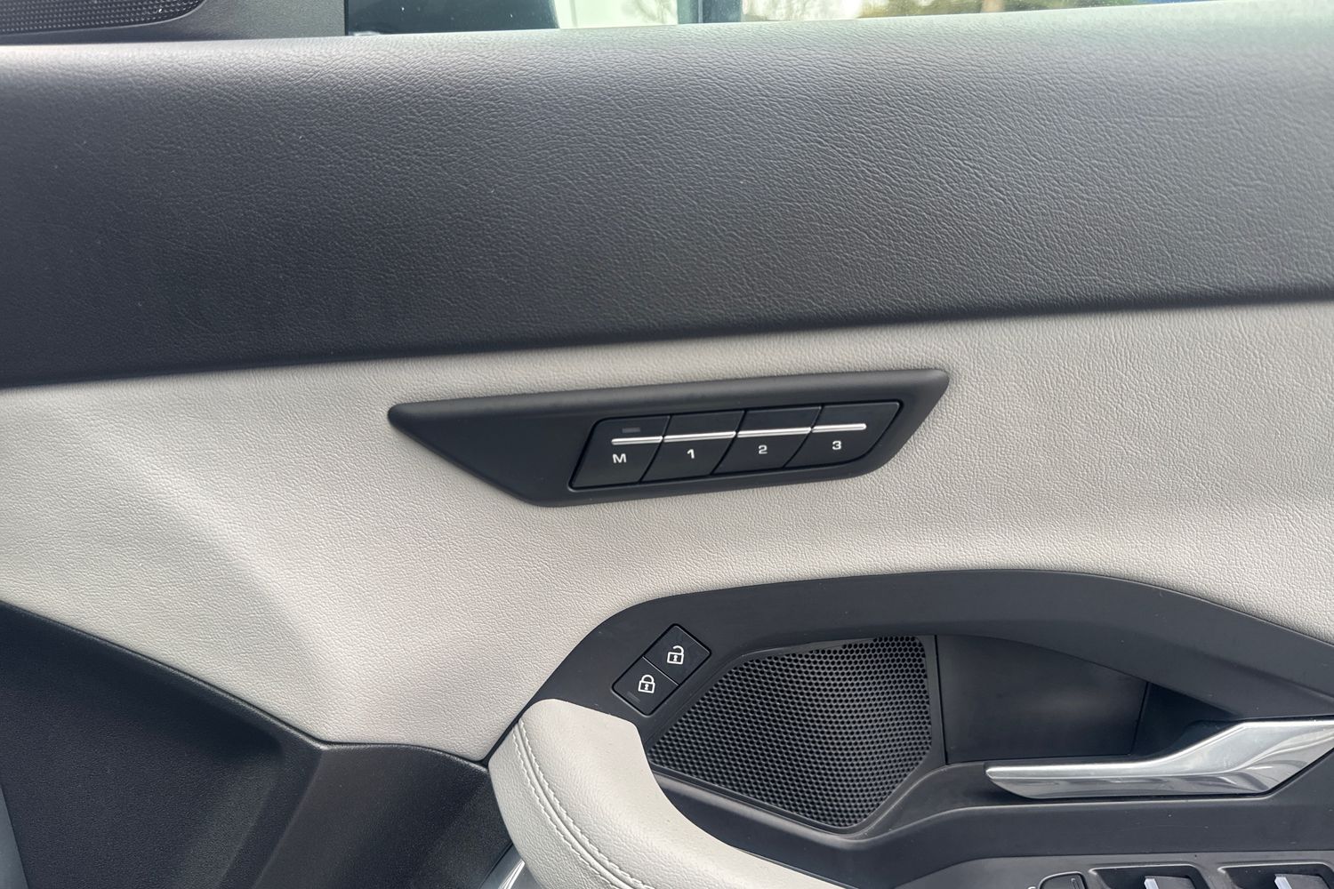 Used Jaguar E-Pace 2023 for sale - 77599795: Photo 21