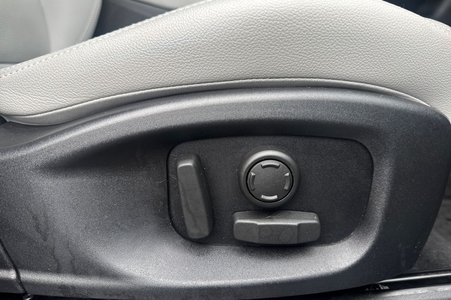 Used Jaguar E-Pace 2023 for sale - 77599795: Photo 23