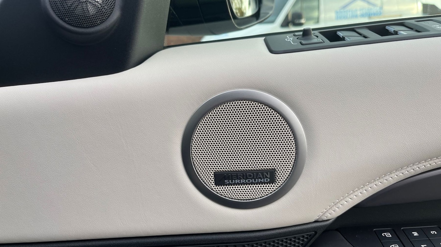 Used Land Rover Discovery 2025 for sale - 77177480: Photo 23