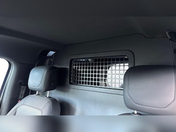 Used Land Rover Defender 90 2024 for sale - 77826129: Photo