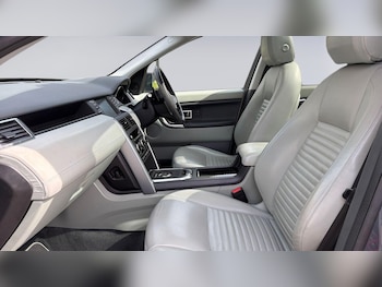 Used Land Rover Discovery Sport 2018 for sale - 78158258: Photo