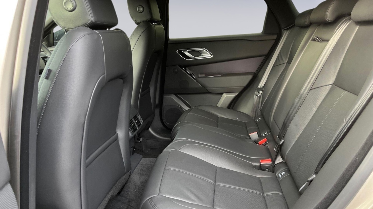 Used Land Rover Range Rover Velar 2025 for sale - 77177742: Photo 4