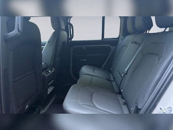 Used Land Rover Defender 2026 for sale - 79226502: Photo