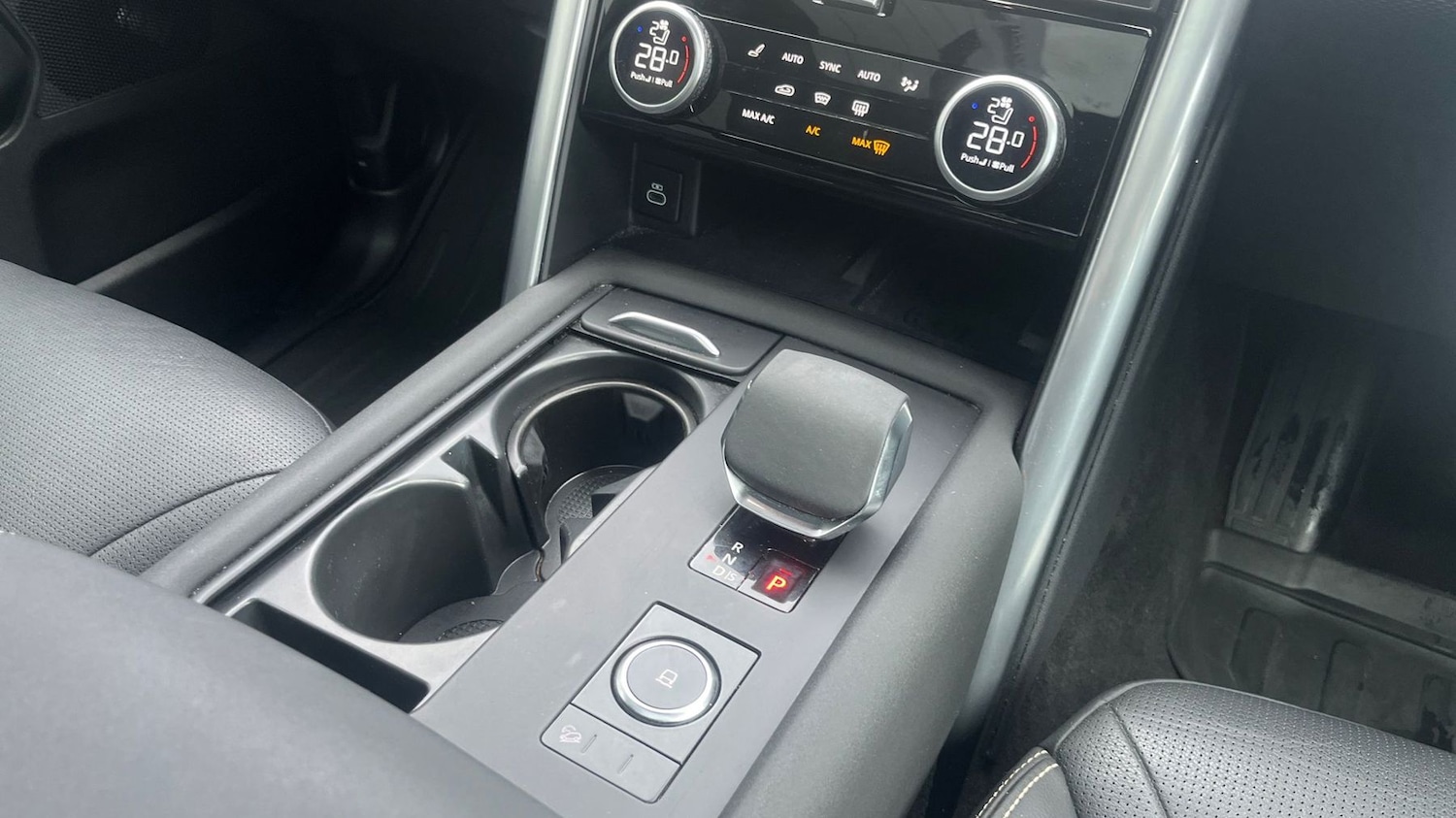 Used Land Rover Discovery 2023 for sale - 76716828: Photo 13