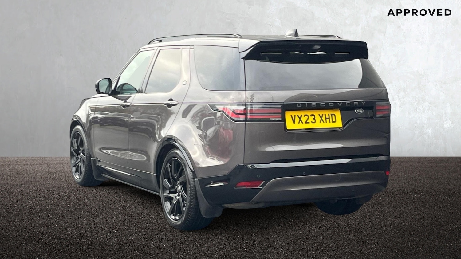 Used Land Rover Discovery 2023 for sale - 76716828: Photo 2