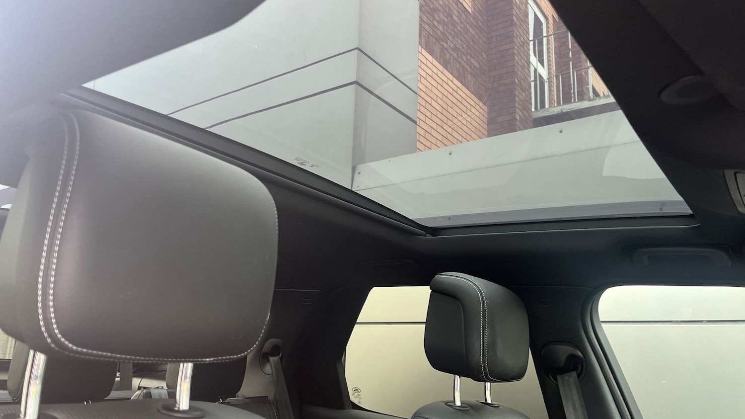 Used Land Rover Discovery 2023 for sale - 76716828: Photo 21