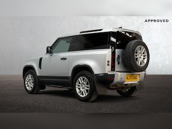 Used Land Rover Defender 90 2024 for sale - 78505860: Photo