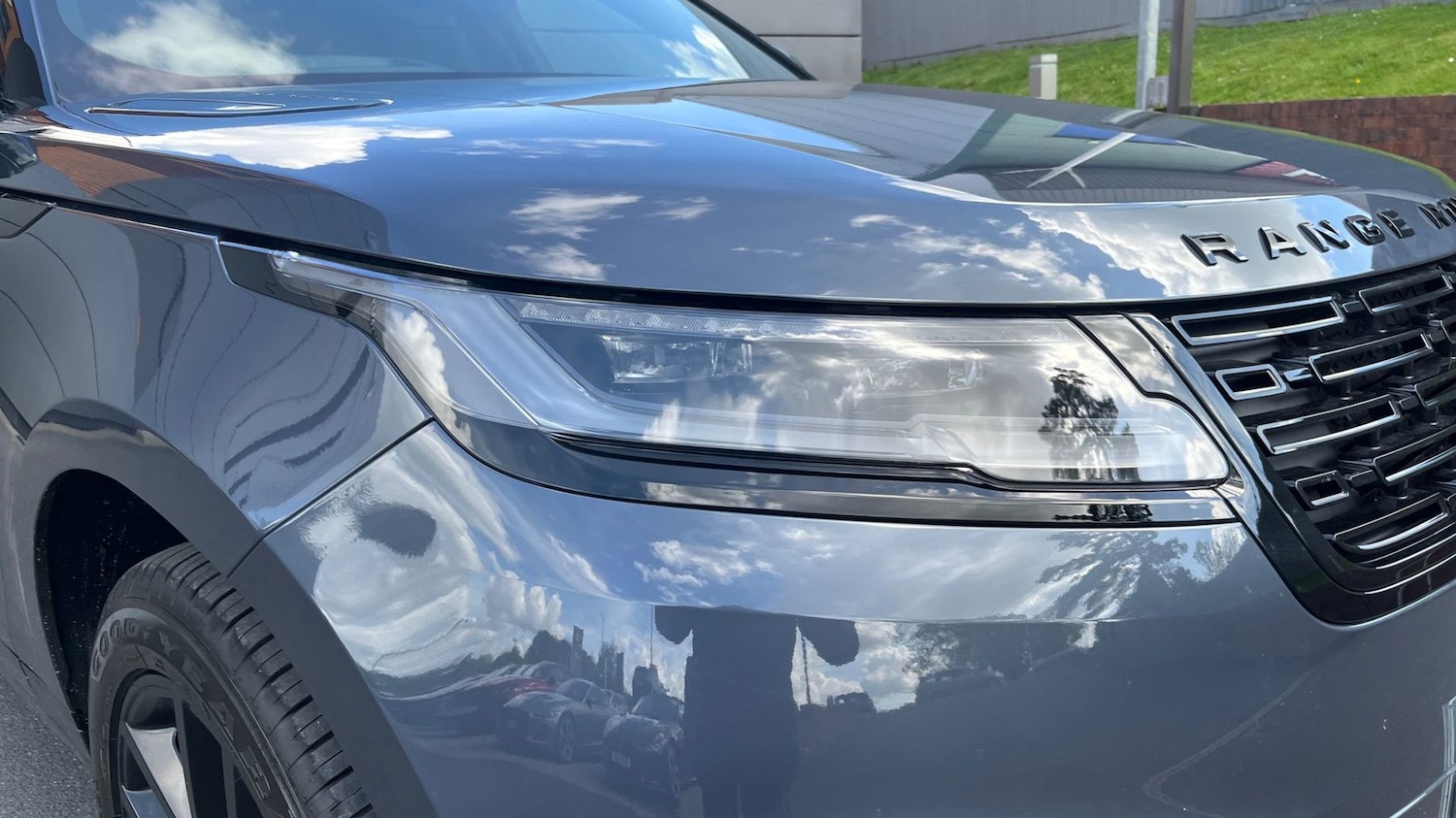 Used Land Rover Range Rover Velar 2025 for sale - 76110574: Photo 17