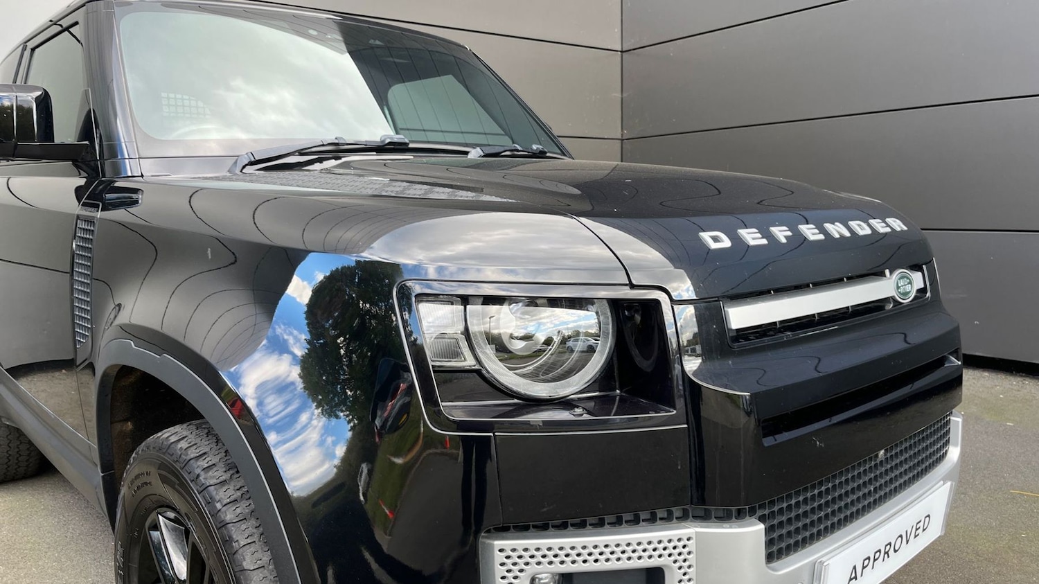 Used Land Rover Defender 2023 for sale - 76111515: Photo 17