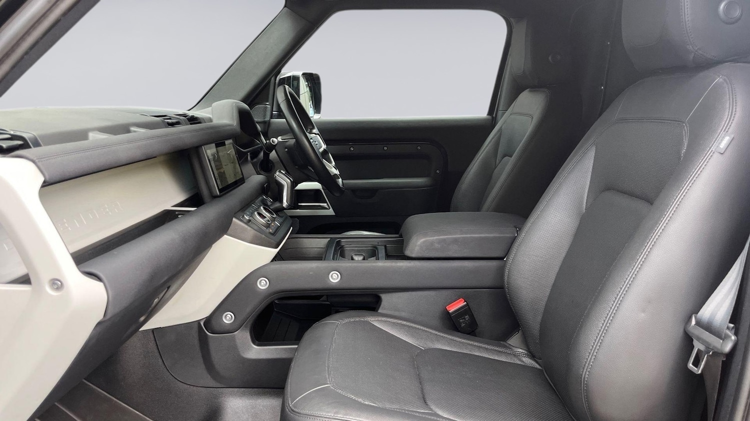 Used Land Rover Defender 2023 for sale - 76111515: Photo 3