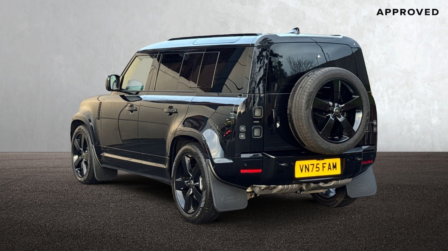 Used Land Rover Defender 2026 for sale - 77205038: Photo 2