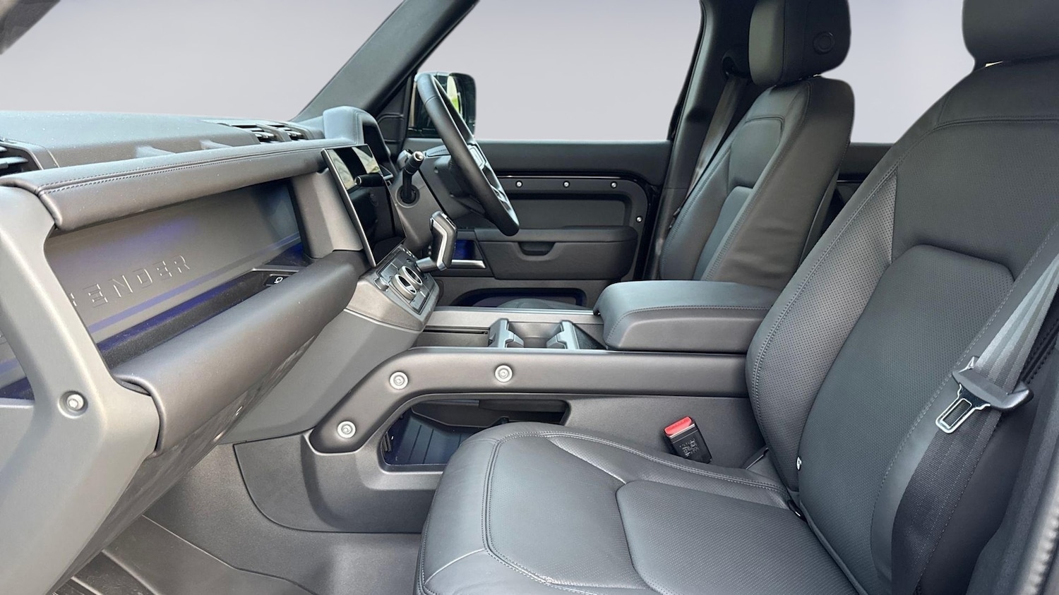 Used Land Rover Defender 2026 for sale - 77205038: Photo 3